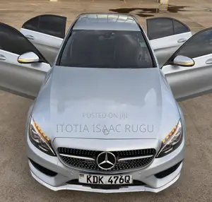 Mercedes-Benz C200 2015 Blue