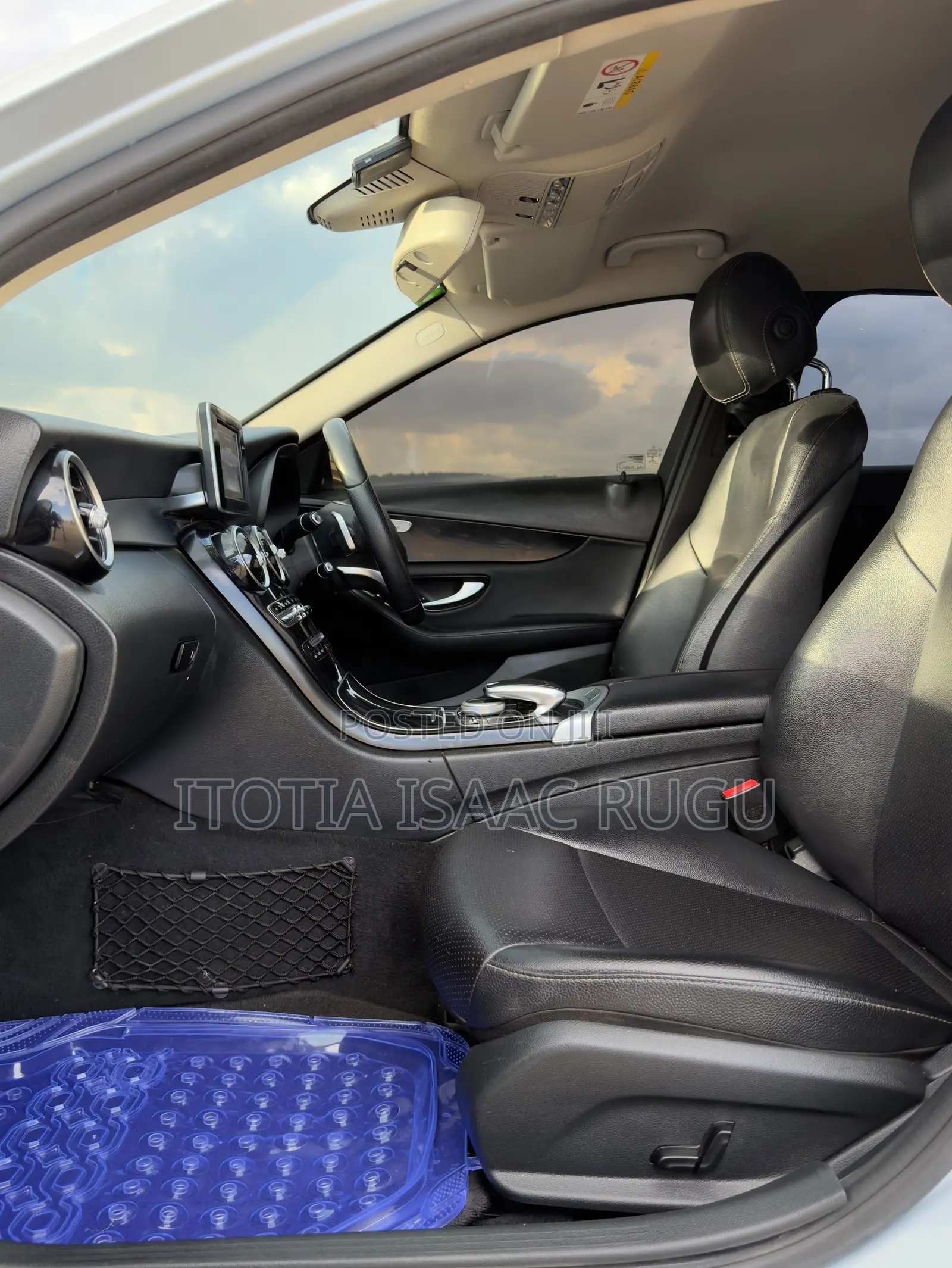 Mercedes-Benz C200 2015 Blue