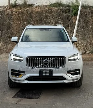 Volvo XC90 2019 Pearl