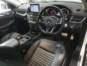 Mercedes-Benz GLE-Class 2019 Off white