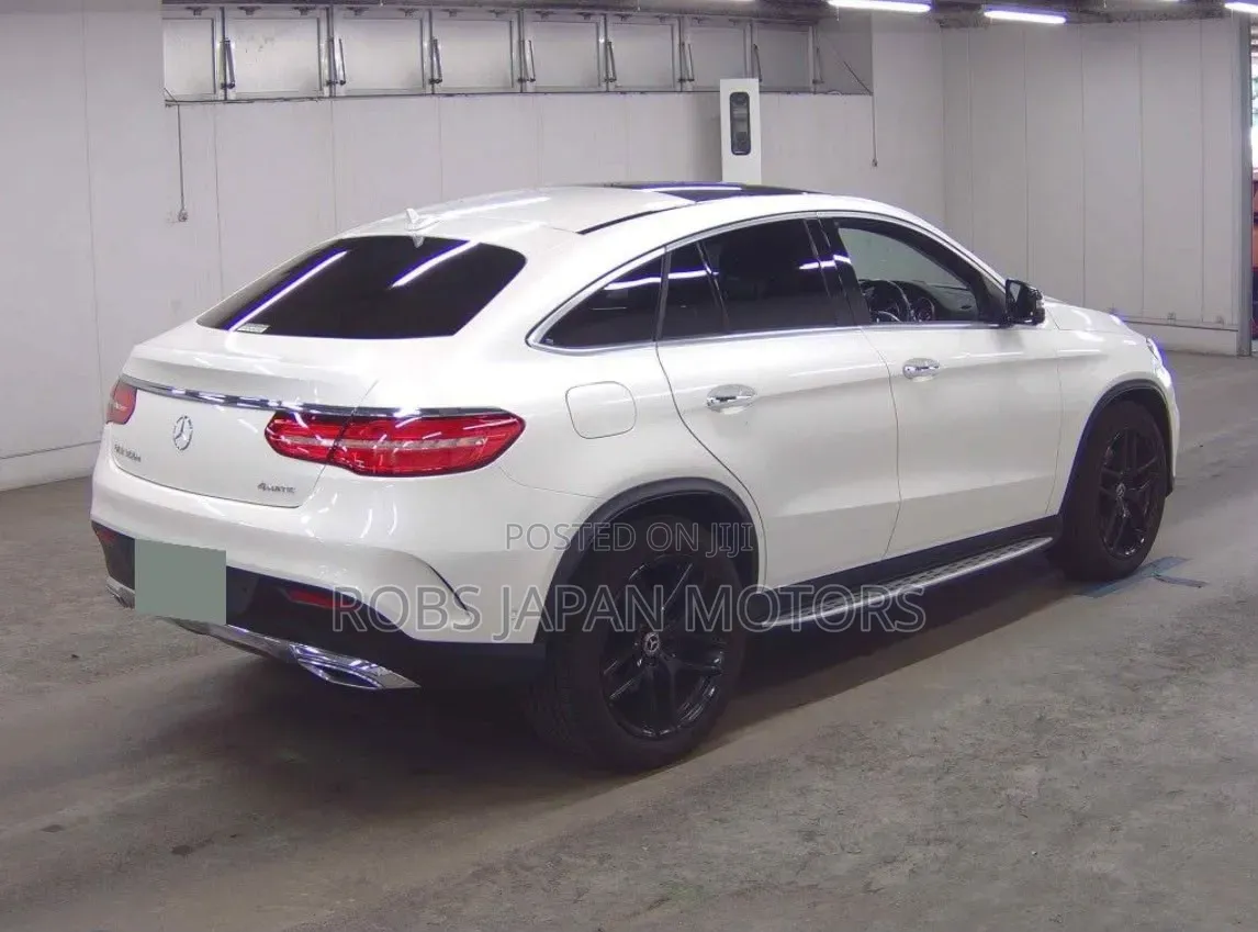 Mercedes-Benz GLE-Class 2019 Off white