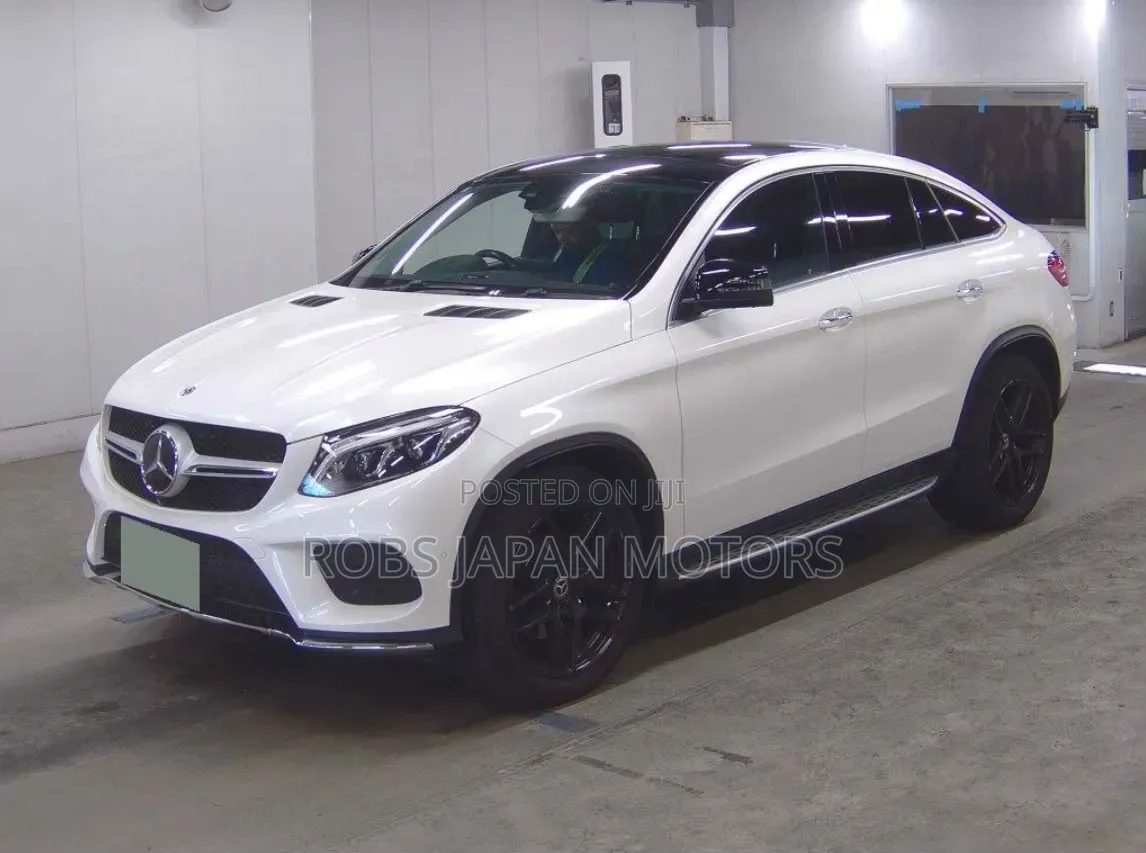 Mercedes-Benz GLE-Class 2019 Off white