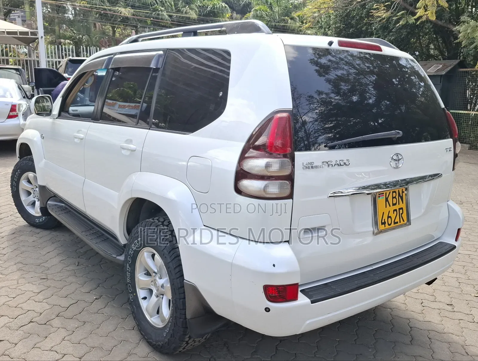 Toyota Land Cruiser Prado 2003 White