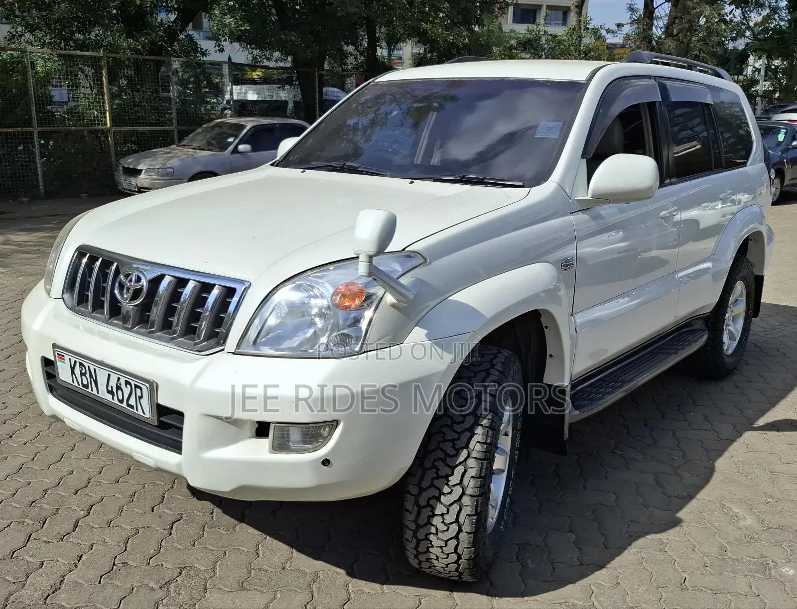 Toyota Land Cruiser Prado 2003 White