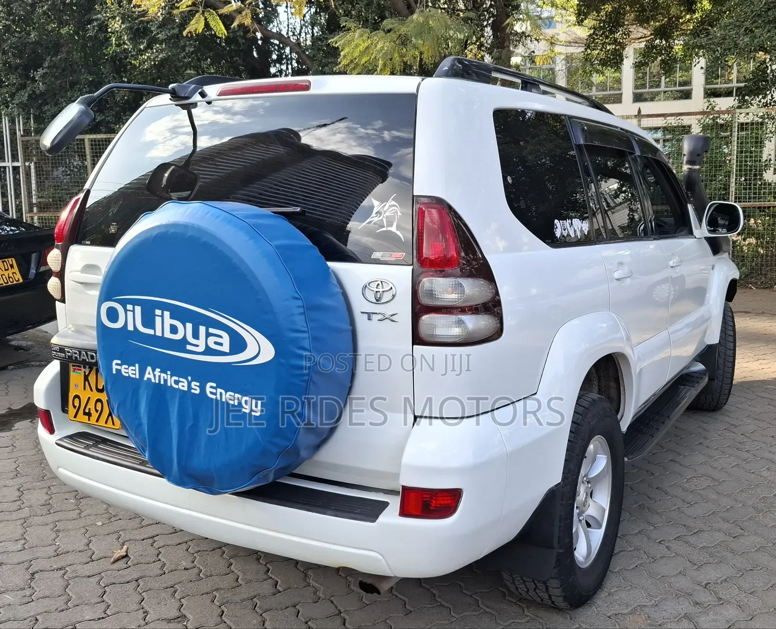 Toyota Land Cruiser Prado 2008 White