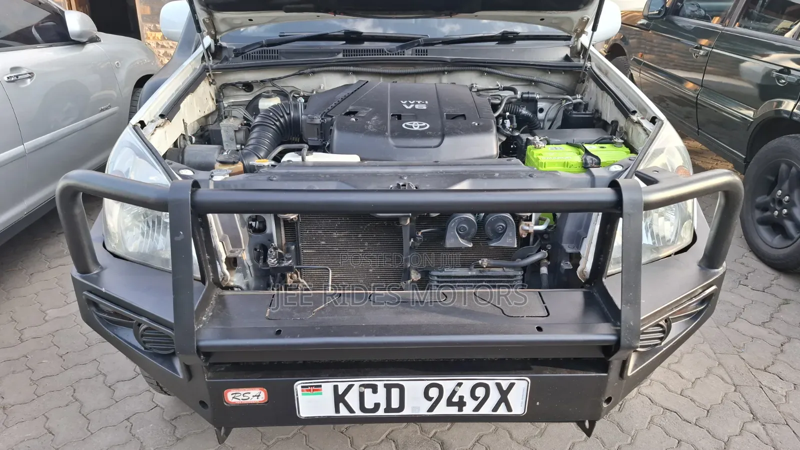 Toyota Land Cruiser Prado 2008 White