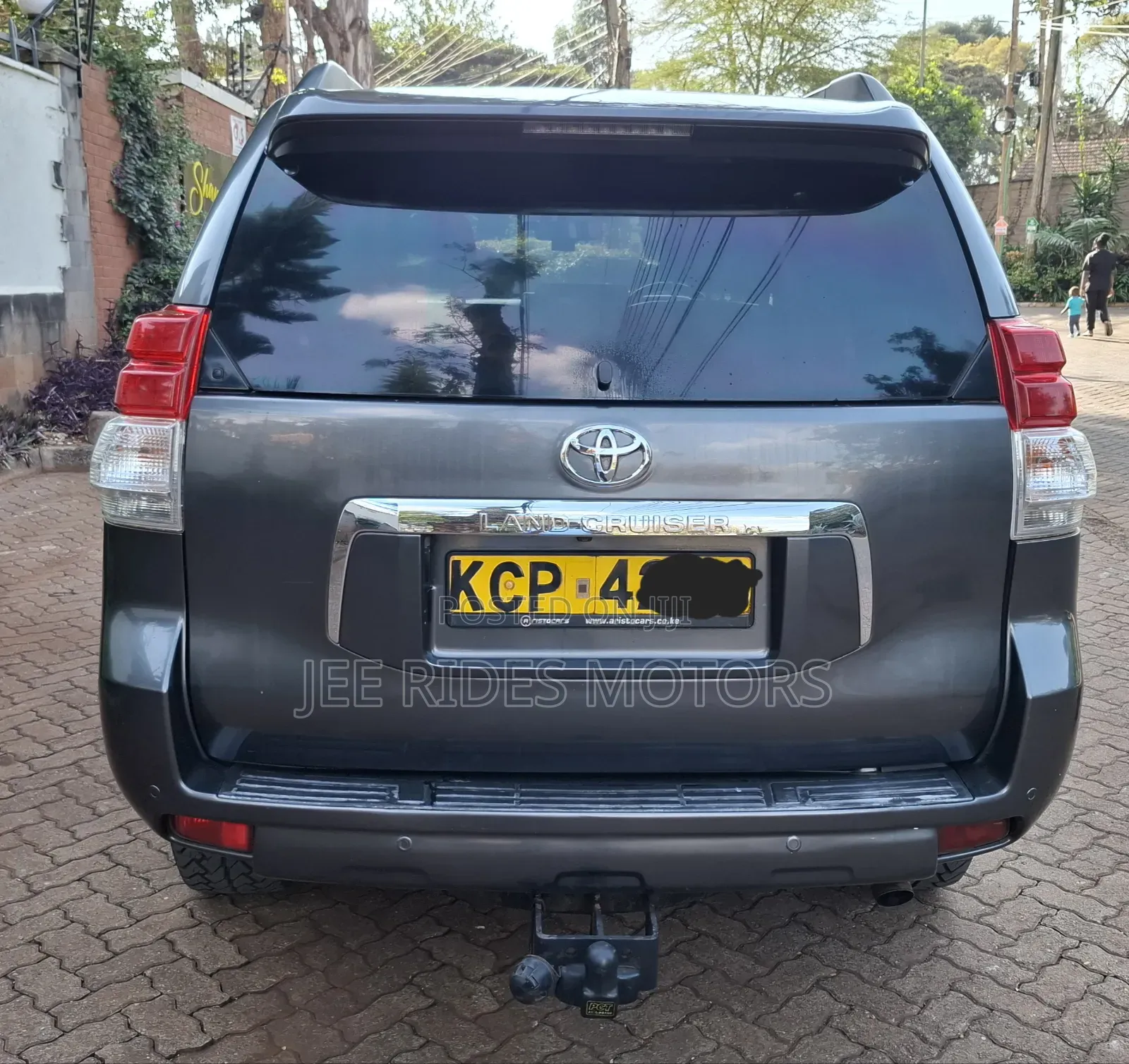 Toyota Land Cruiser Prado 2010 Gray