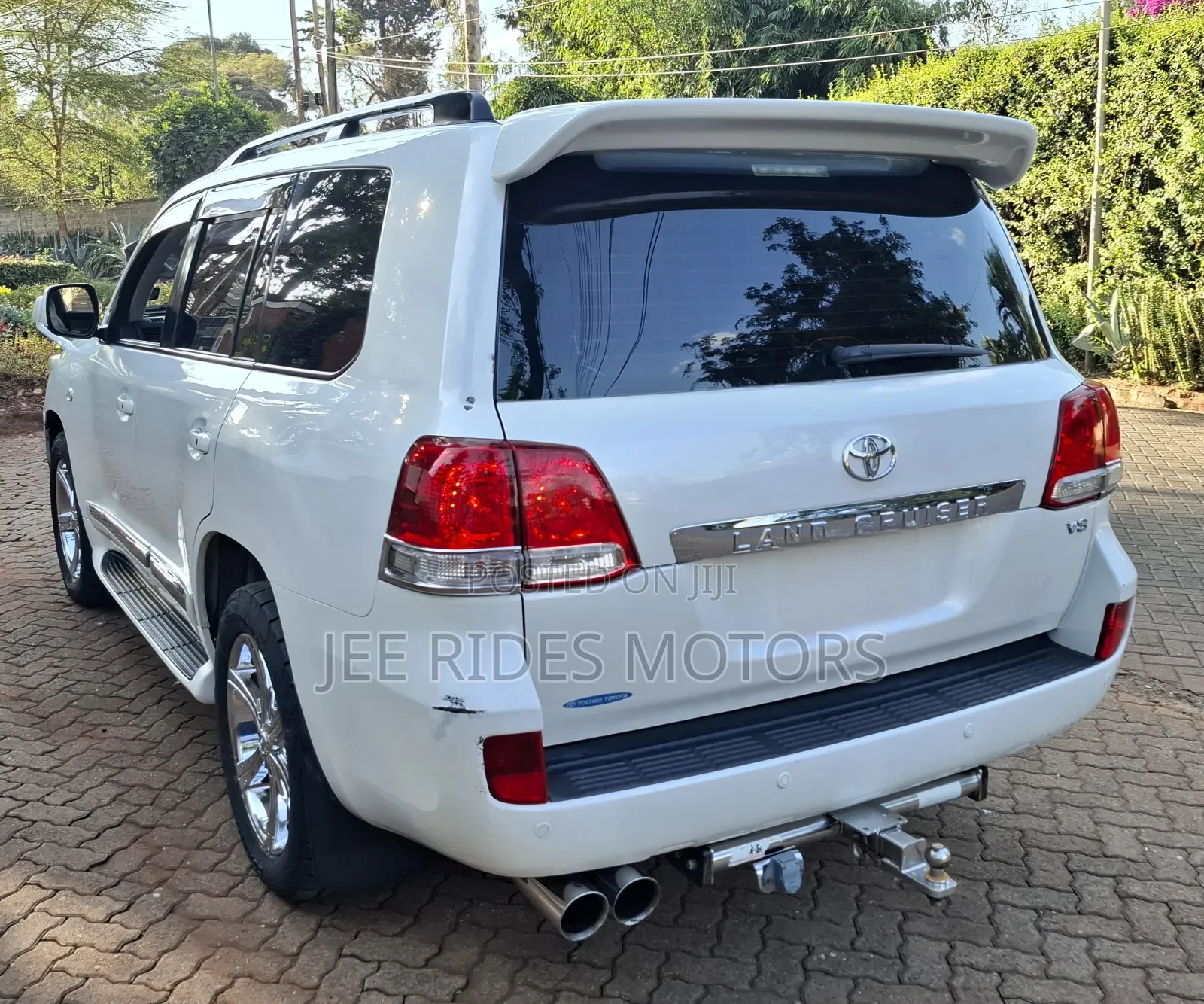 Toyota Land Cruiser 2008 White