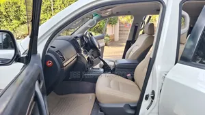 Toyota Land Cruiser 2008 White