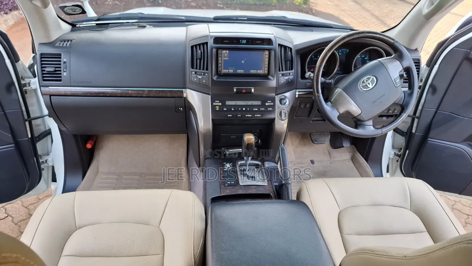 Toyota Land Cruiser 2008 White
