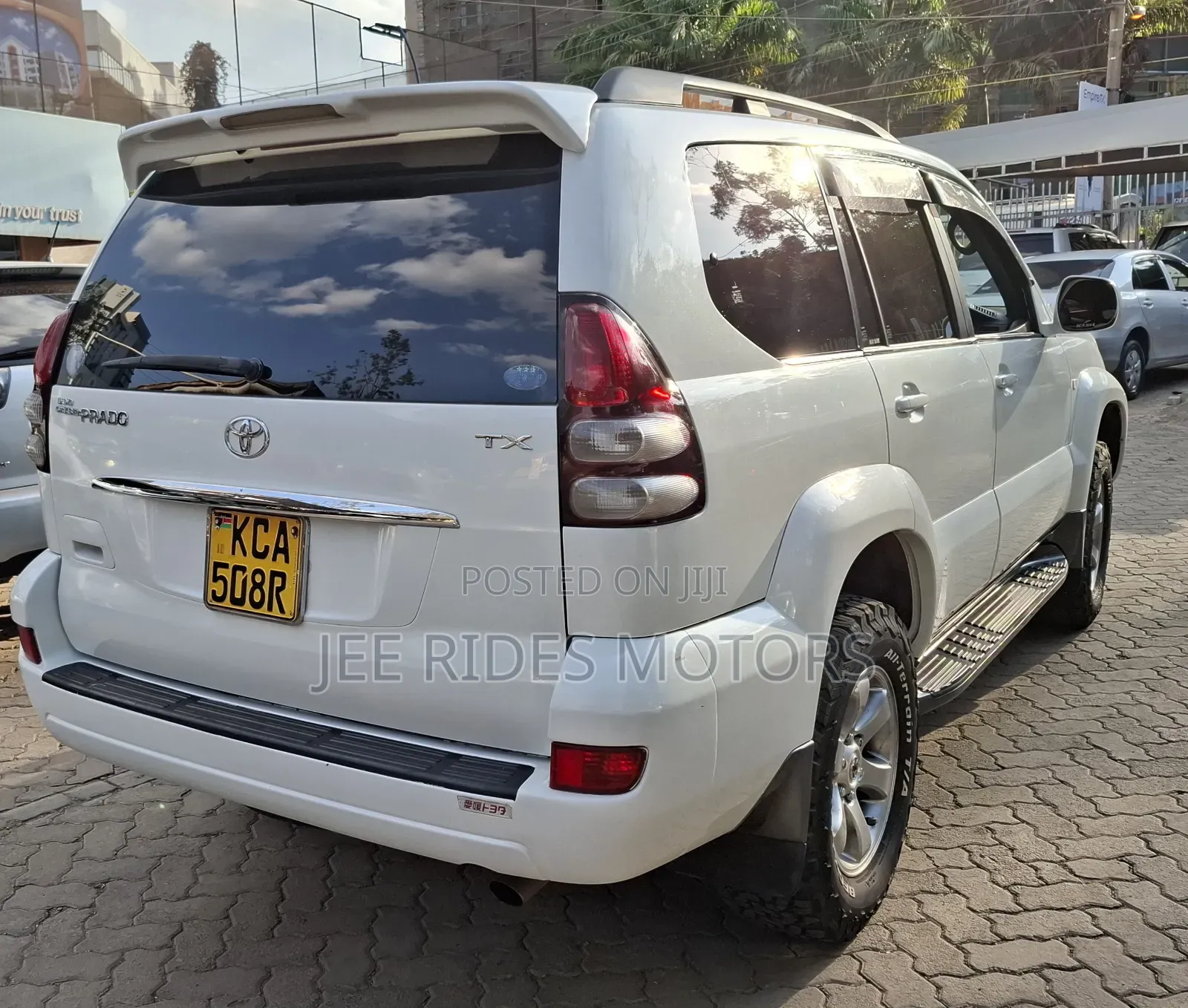Toyota Land Cruiser Prado 2008 White