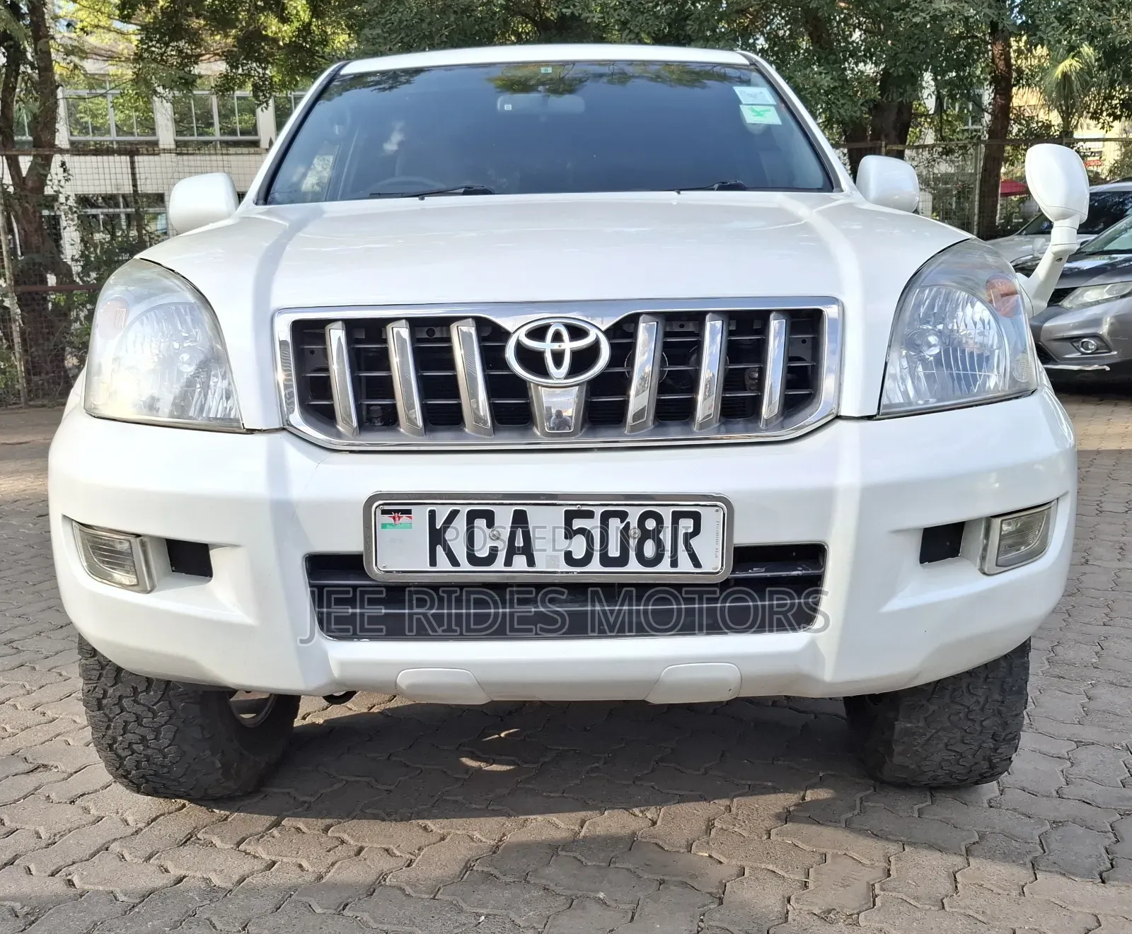 Toyota Land Cruiser Prado 2008 White