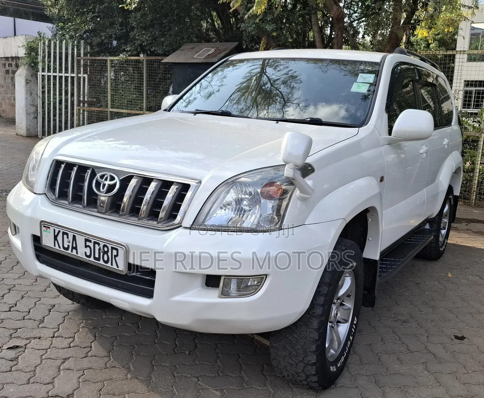 Toyota Land Cruiser Prado 2008 White