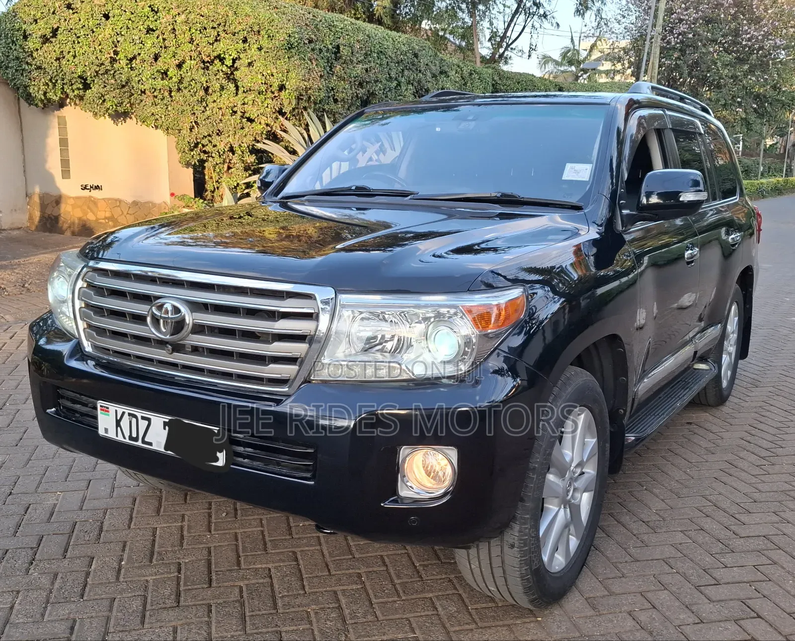Toyota Land Cruiser 2012 Black