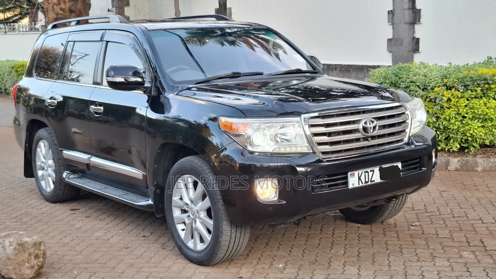 Toyota Land Cruiser 2012 Black