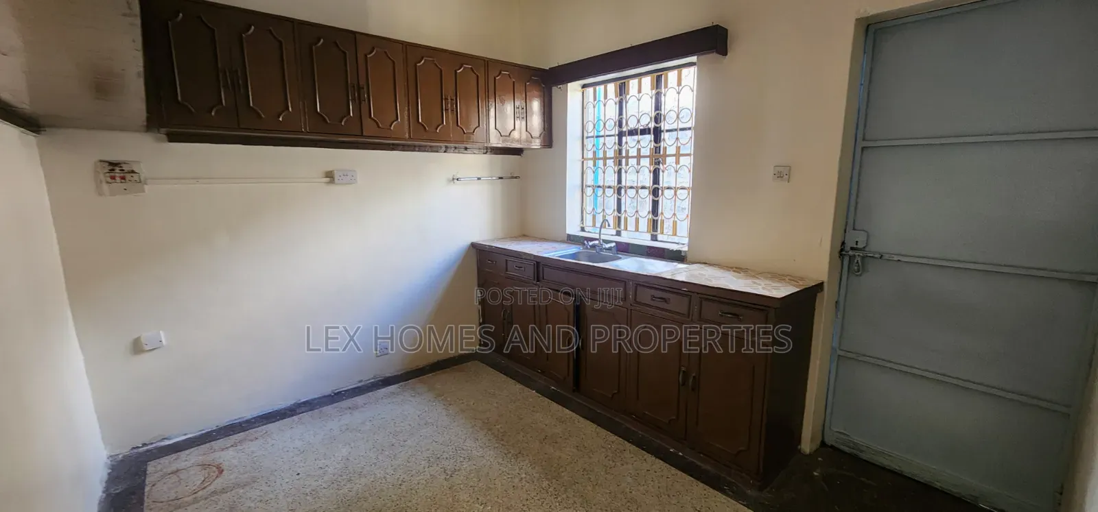 4bdrm Maisonette in NkaiMurunya for rent