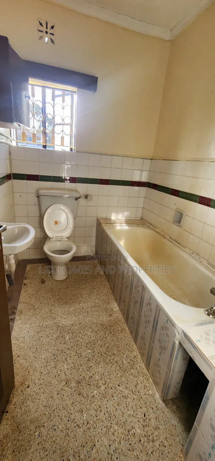 4bdrm Maisonette in NkaiMurunya for rent