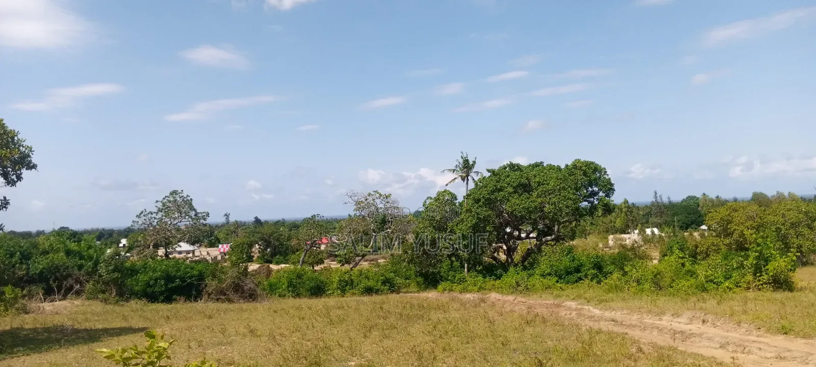 Land on Sale Kwale Count Kombani Eria 3,1/2 Prise 2m Per Acre