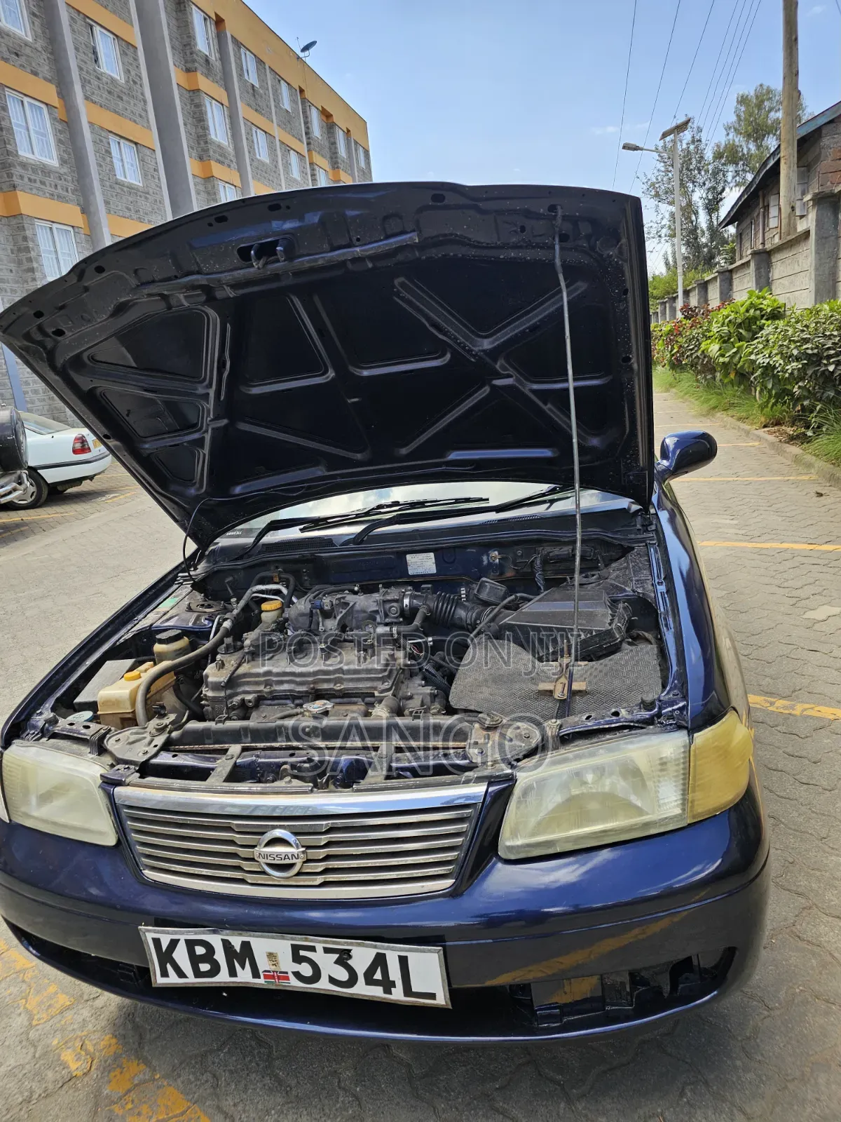 Nissan Sunny 2004 Blue