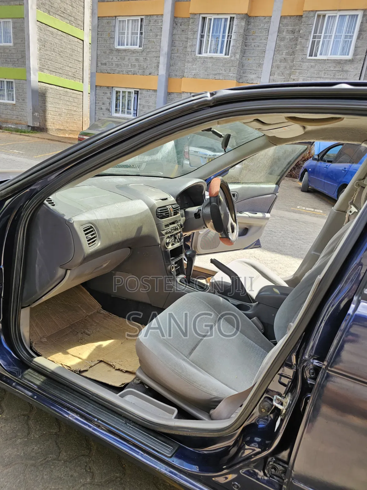 Nissan Sunny 2004 Blue