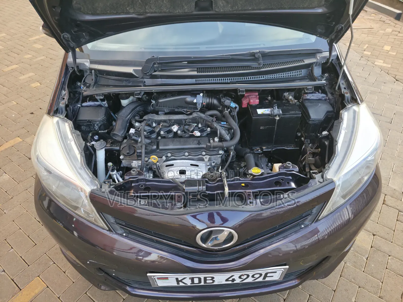 Toyota Vitz 2013
