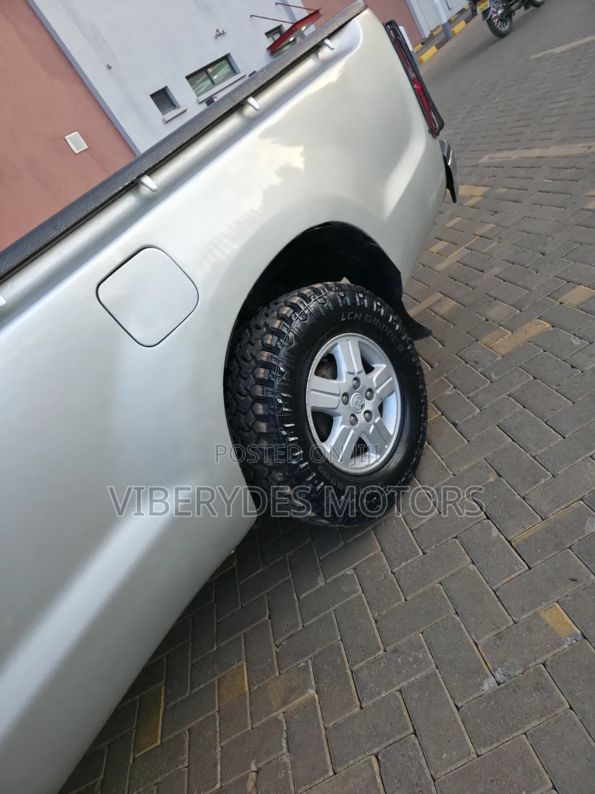 Toyota Hilux 2012 Silver