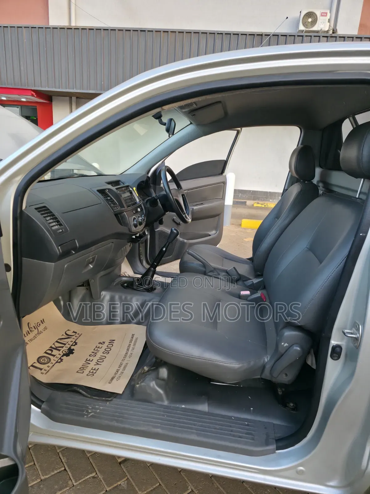 Toyota Hilux 2012 Silver