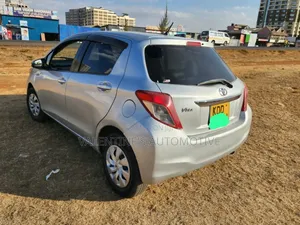 Toyota Vitz 2014 White