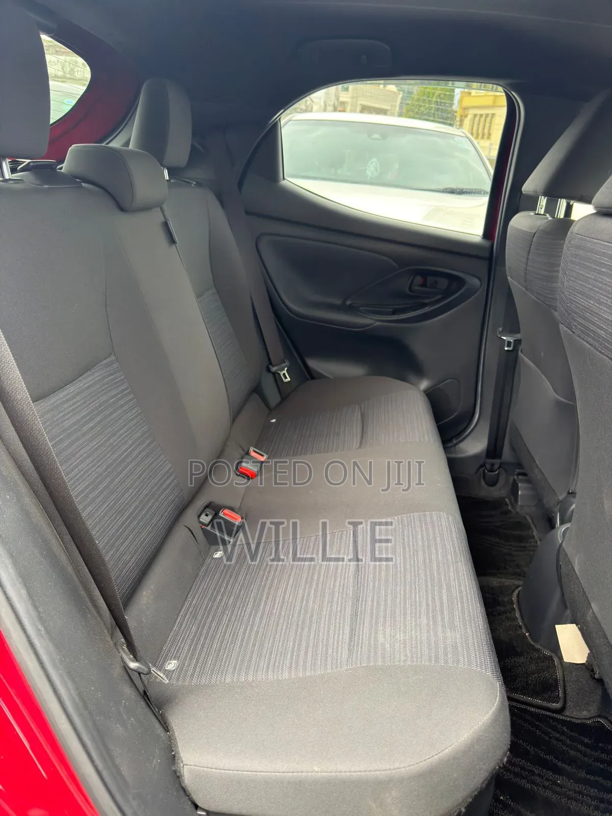 Toyota Yaris 2019 Maroon