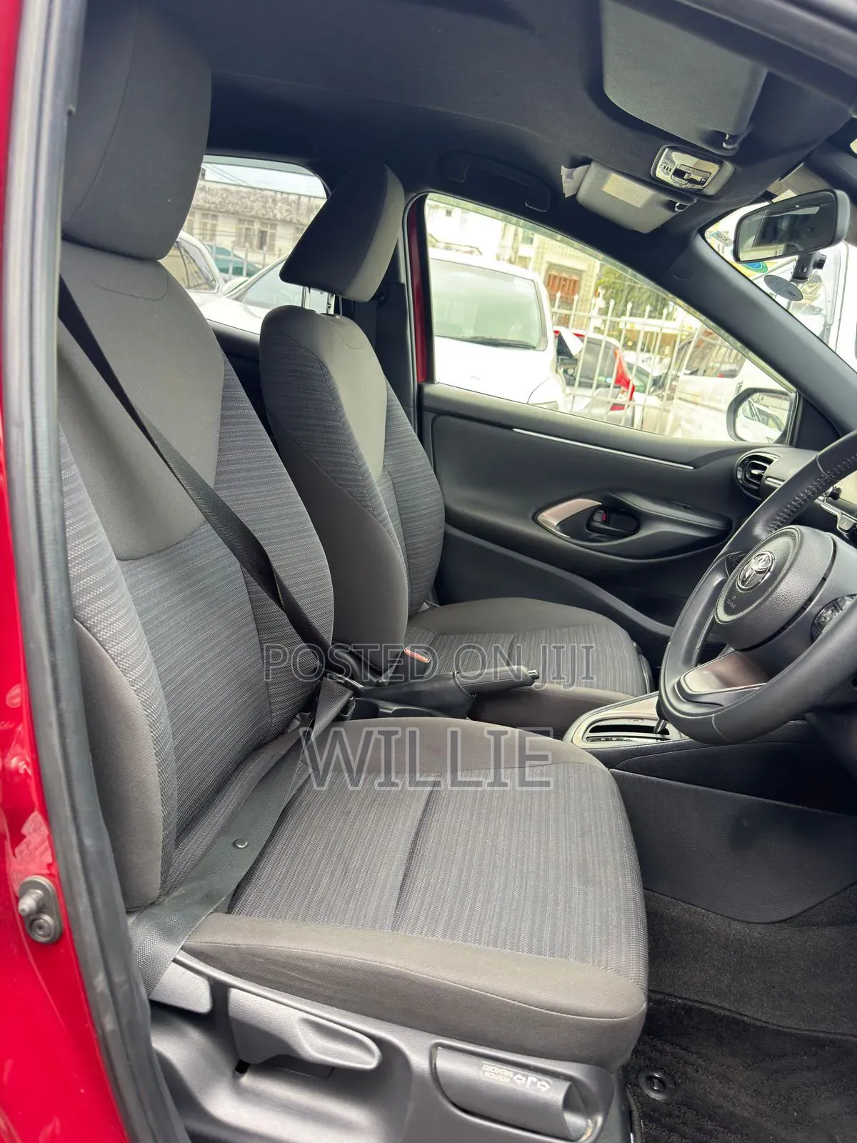 Toyota Yaris 2019 Maroon