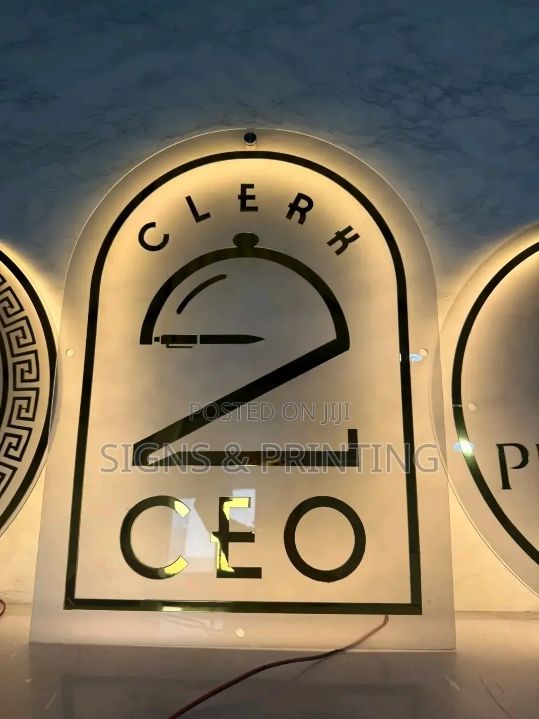 Backlit Signs (60cm Diameter)
