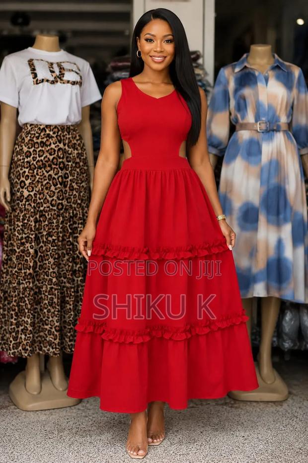 Ladies Clothes - thumbnail 19
