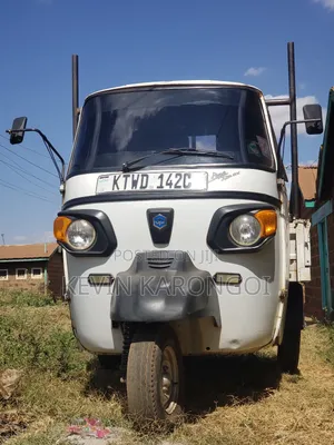 Piaggio Scooter 2023 White