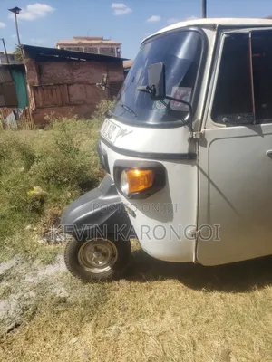 Piaggio Scooter 2023 White