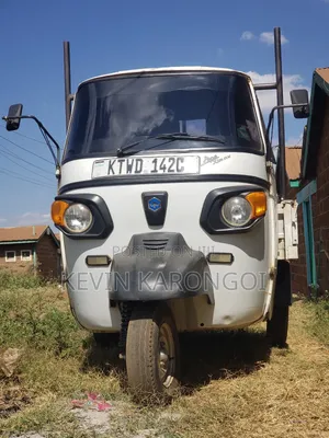 Piaggio Scooter 2023 White