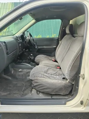 Isuzu D-MAX 2010 White