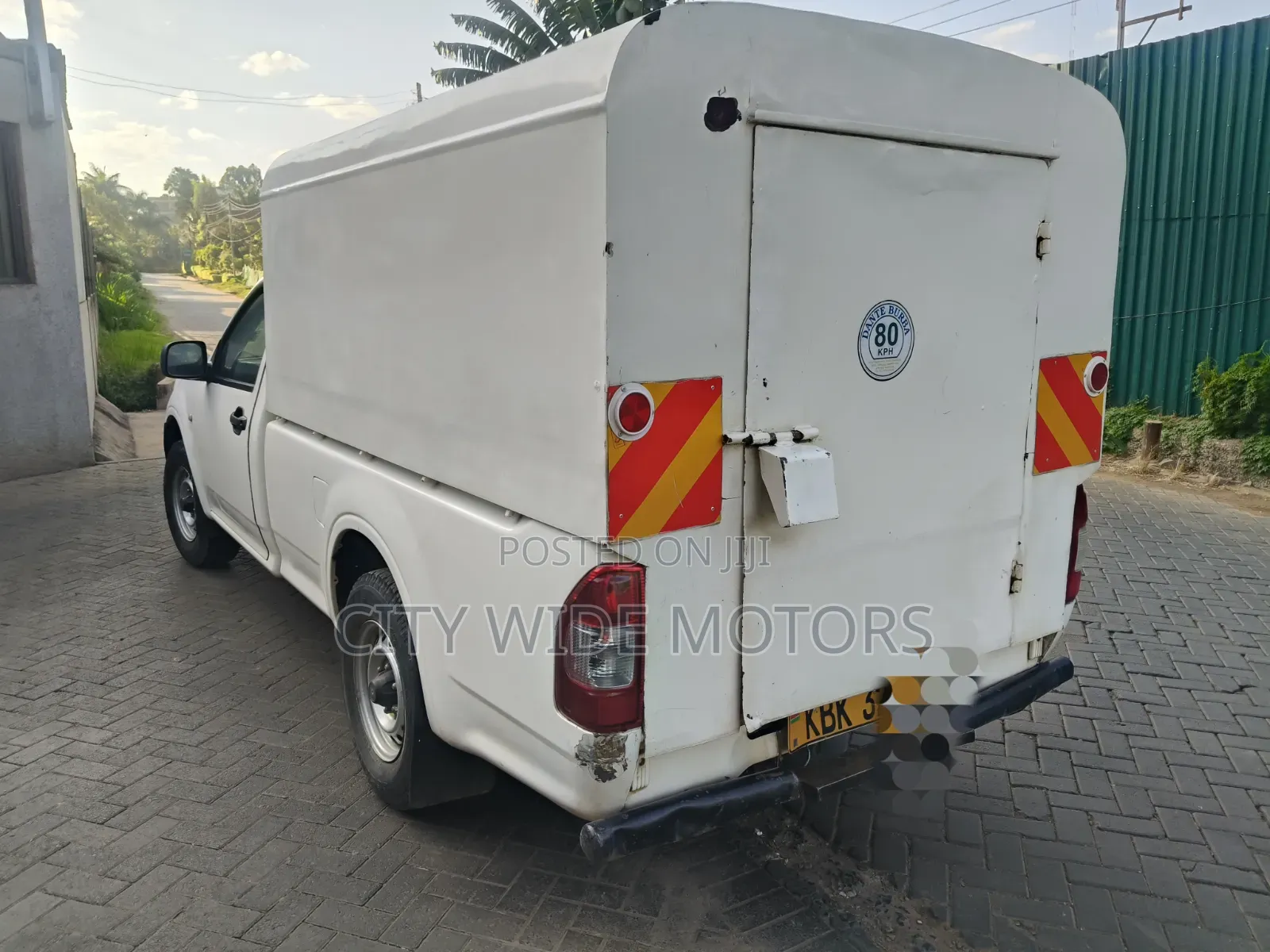 Isuzu D-MAX 2010 White