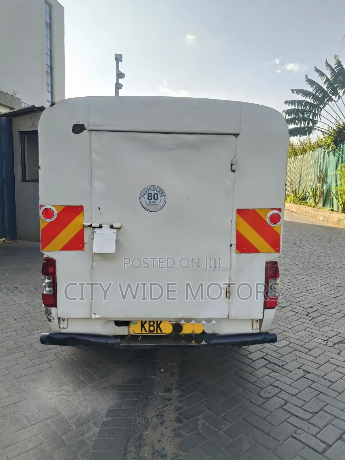 Isuzu D-MAX 2010 White