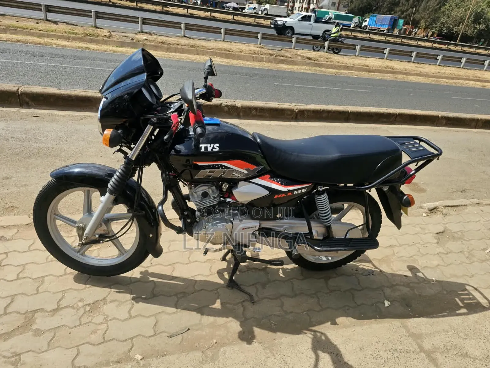 TVS HLX 125 2026 Black