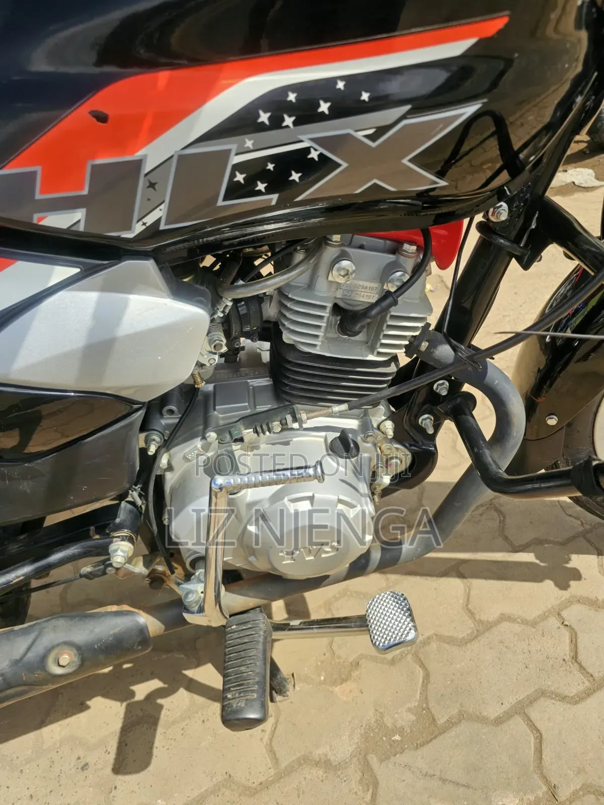 TVS HLX 125 2026 Black