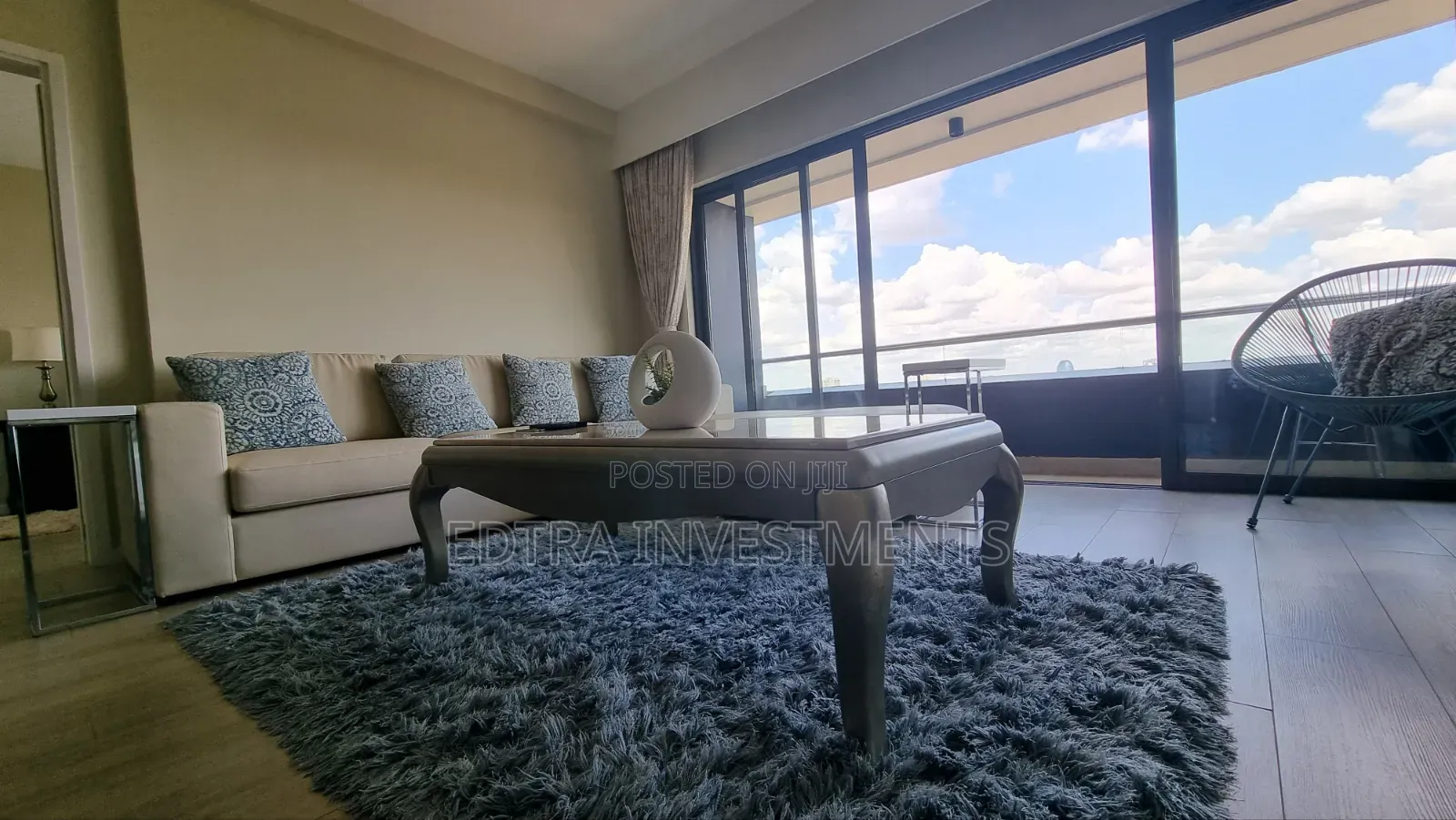 Furnished 2bdrm Apartment in Riverside for rent
