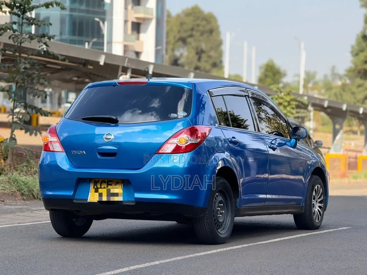 Nissan Tiida 2009 Blue