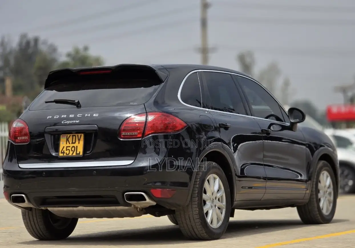 Porsche Cayenne 2014 Black