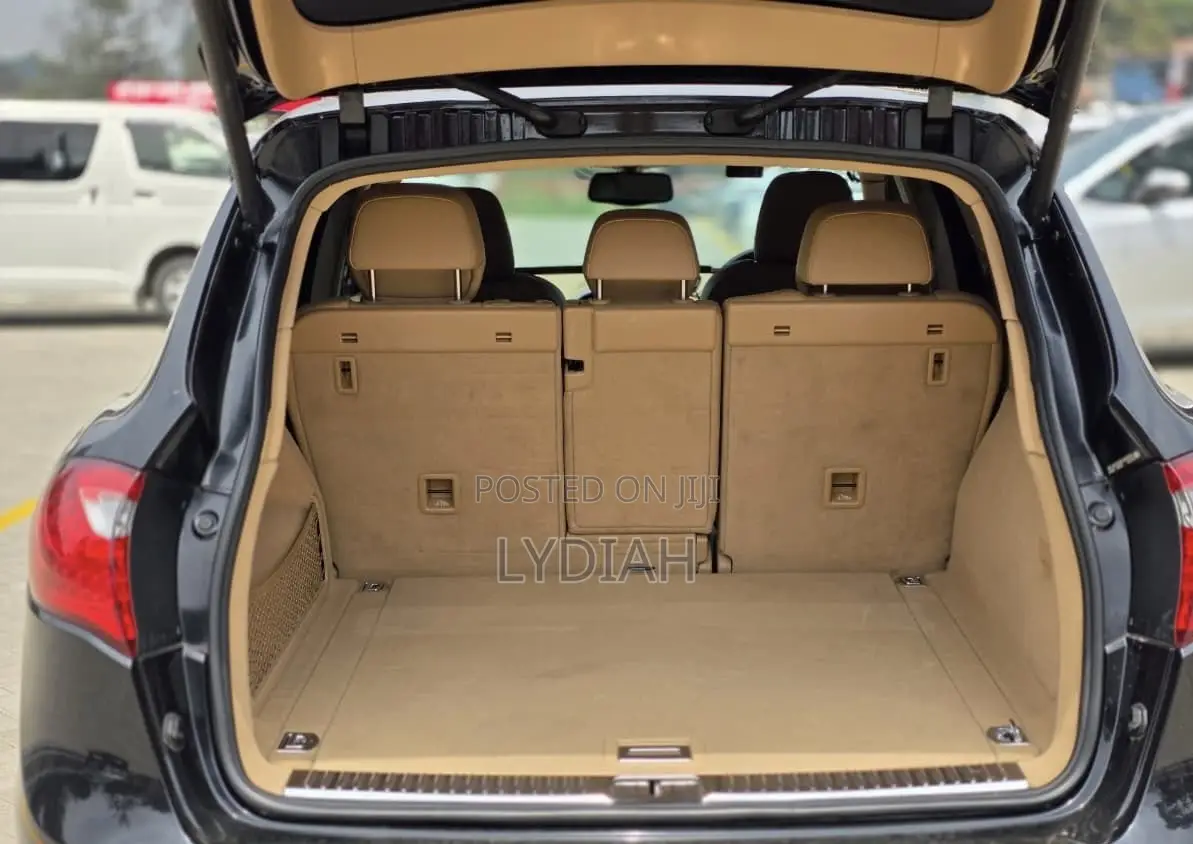 Porsche Cayenne 2014 Black