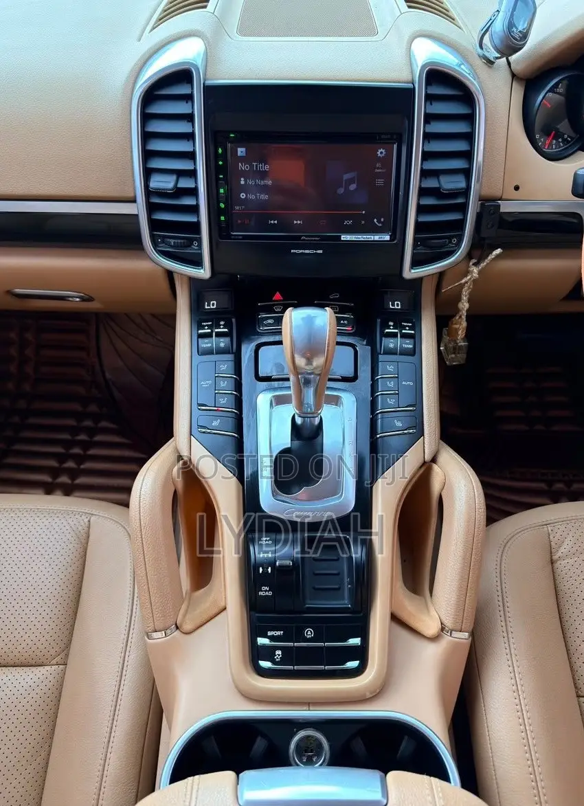 Porsche Cayenne 2014 Black