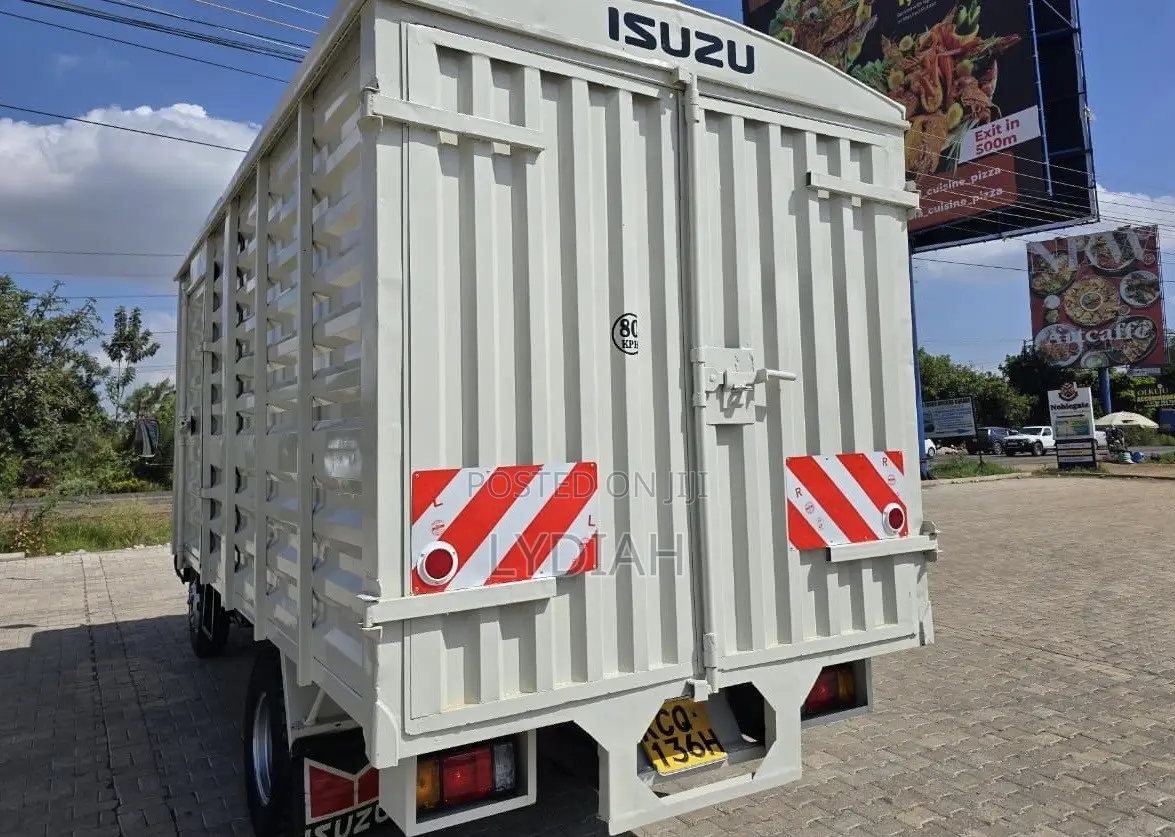 Isuzu NKR Local 2018 White