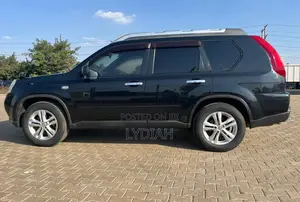 Nissan X-Trail 2010 Black