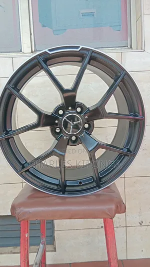 Rim Size 18" Mercedes-Benz