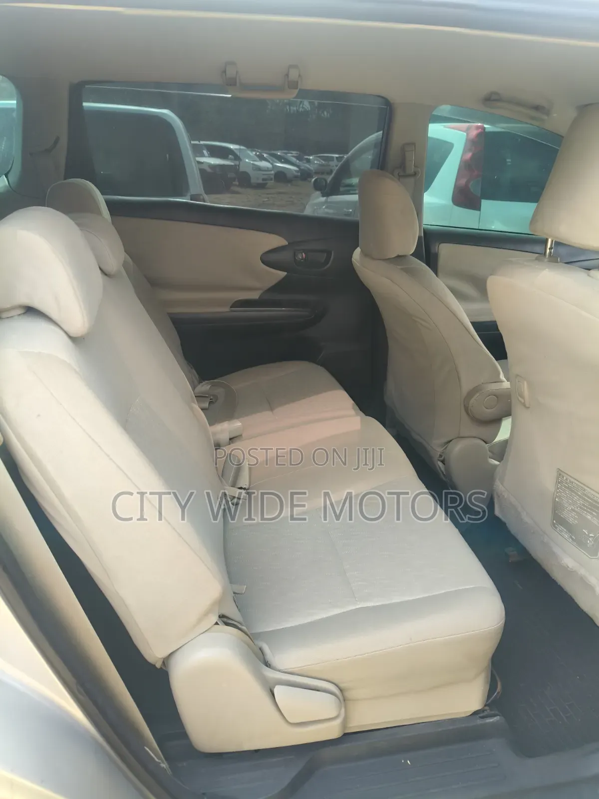 Toyota Wish 2012 Silver
