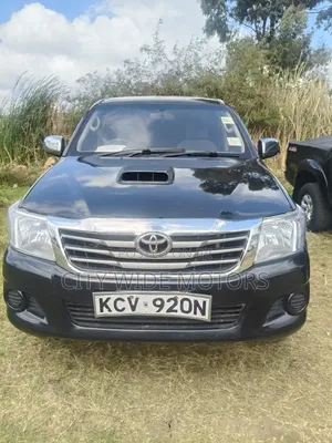 Toyota Hilux 2011 Black